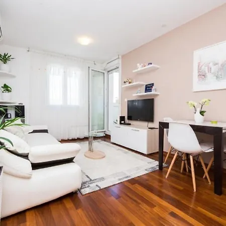 Bosiljka - Comfortable Apartament *